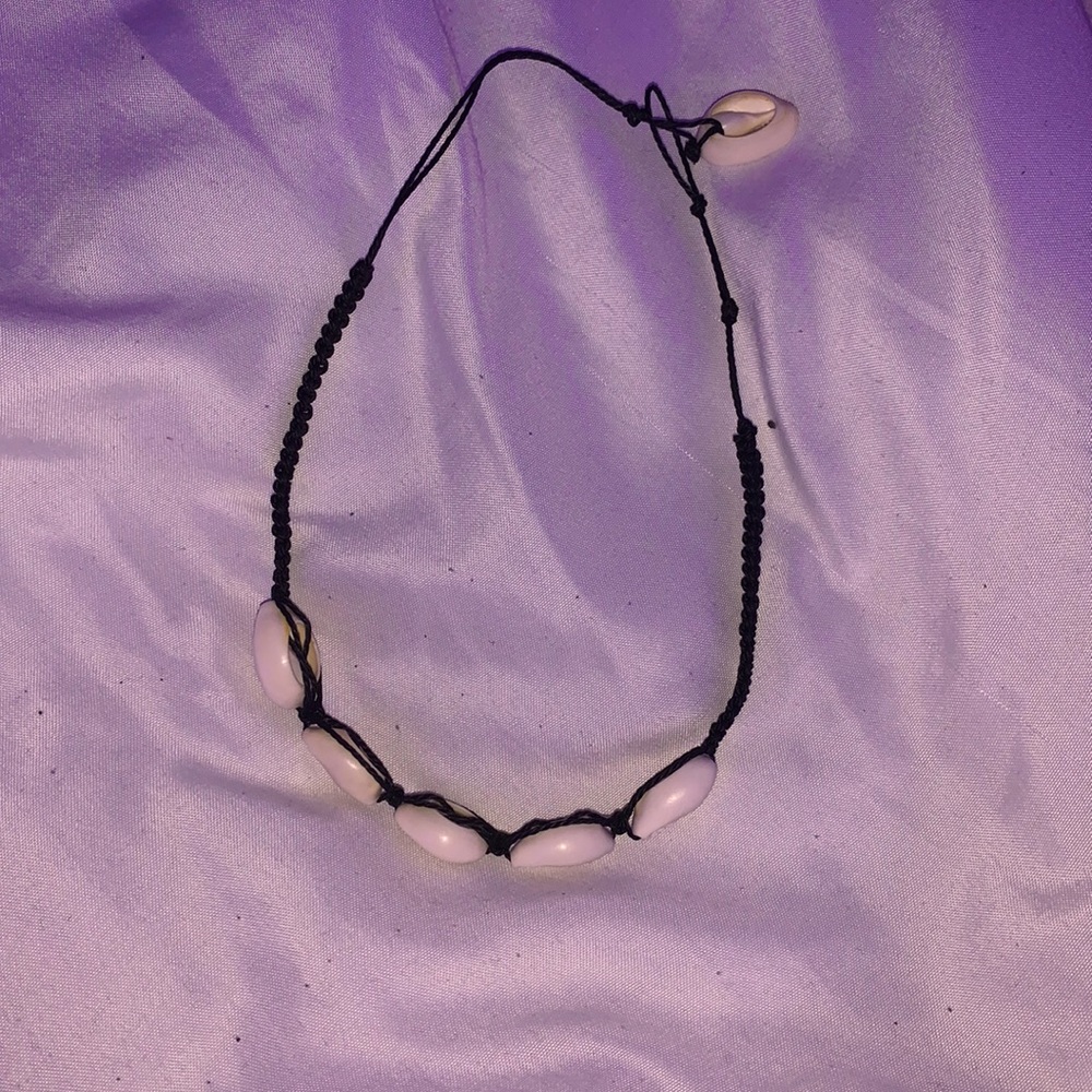 shell necklace choker